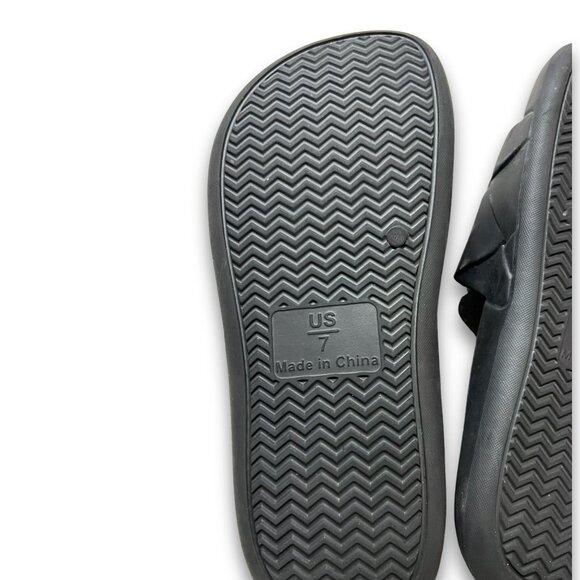 Steve Madden Black Quilted Slides Sandals Slip-On Comfortable Footwear Size 7 - Picture 5 of 5